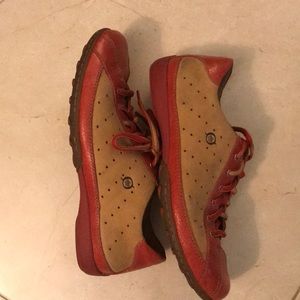 BORN Casual Shoes